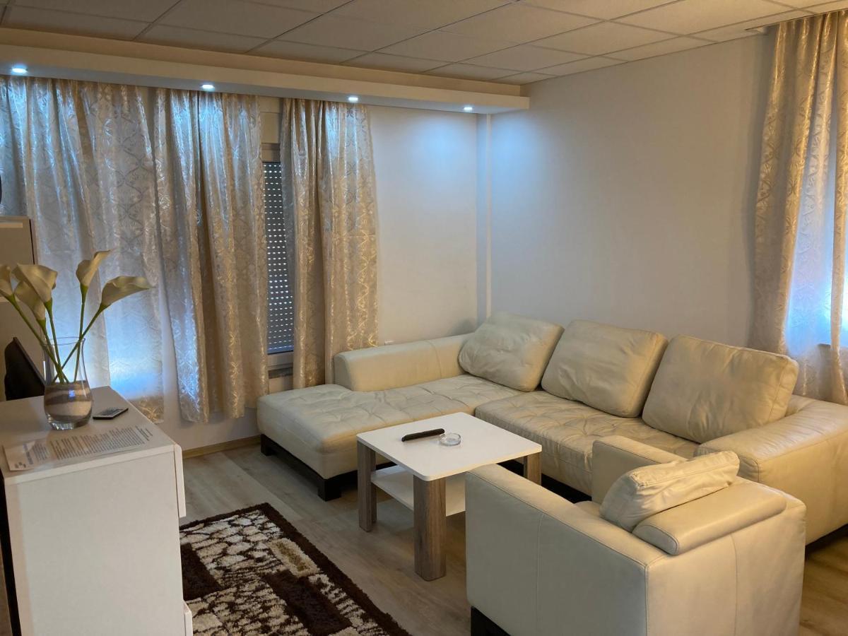 Gradiska Apartamento Exterior foto