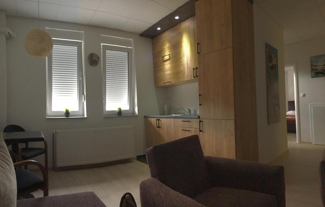 Gradiska Apartamento Exterior foto