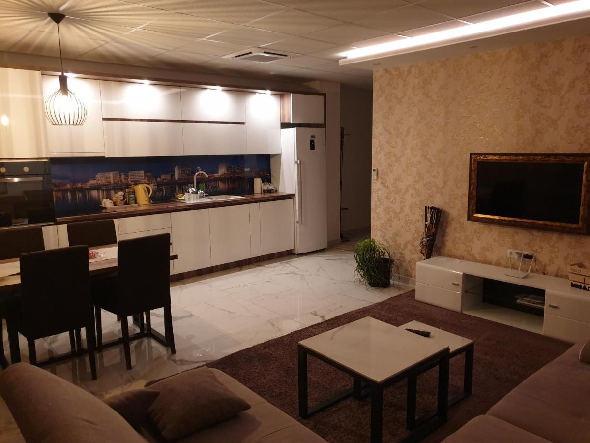 Gradiska Apartamento Exterior foto