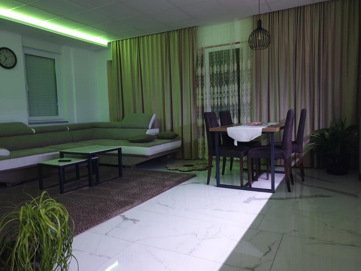 Gradiska Apartamento Exterior foto